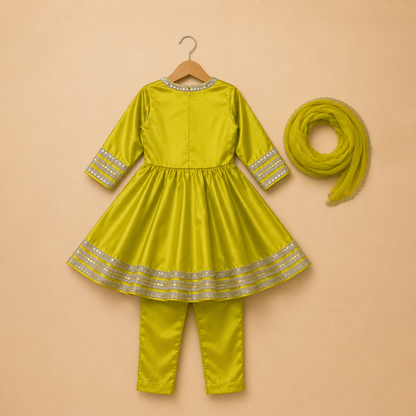 Sunehri Anarkali Set