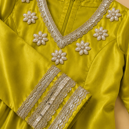 Sunehri Anarkali Set